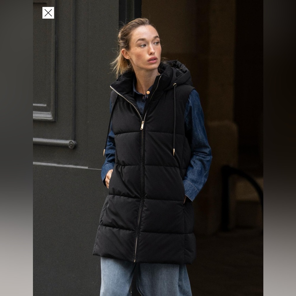 Zara Black Hooded Puffer Vest